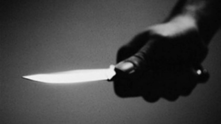 Варненец е нападнат с нож и обран на улица в Бургас