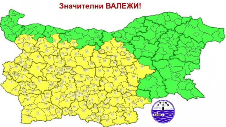 Жълт код за интензивни дъждове в 18 области за петък