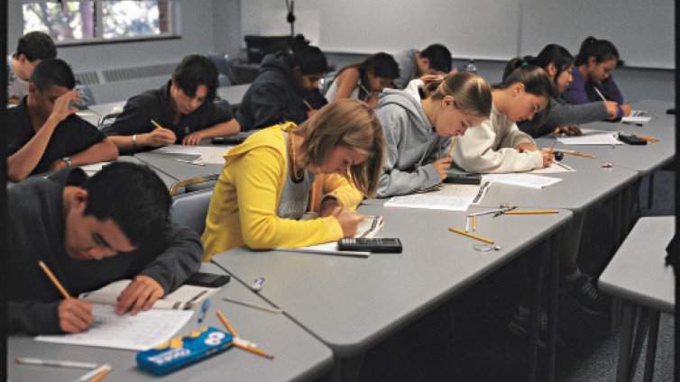 Въвеждат модули на матурите през май