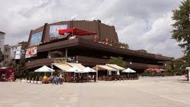 Паркингът на ФК стана общински