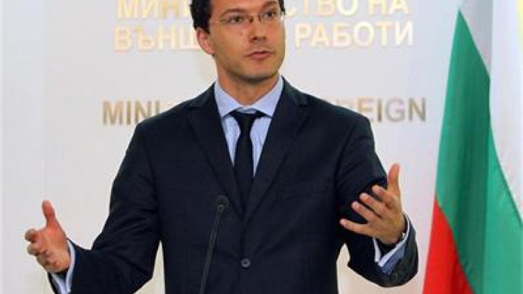 Канада ще ни маха визите, май