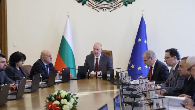 МС одобри парите за коледната добавка на пенсионерите и за компенсация на децата извън градините