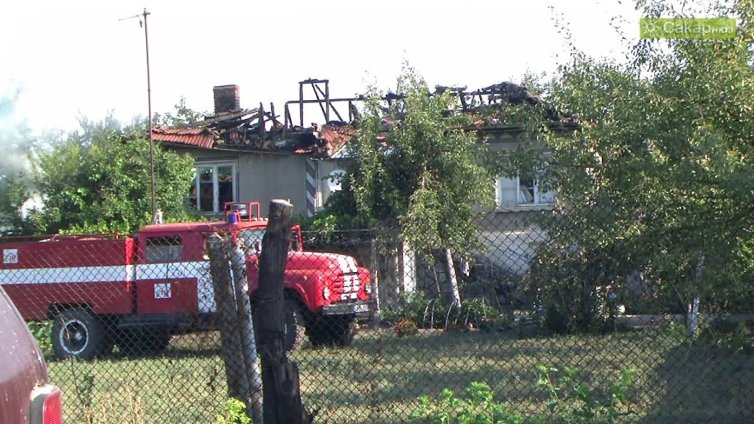 Горя изоставена къща в с. Житница