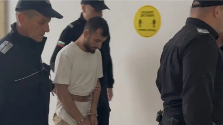 Румънецът, обвинен за смъртта на шестима мигранти в Бургас, остава в ареста
