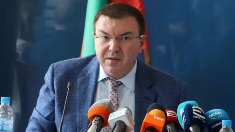 Готвят кабинети за денонощна ваксинация