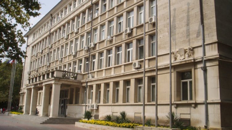 Танер Тахир остава е ареста