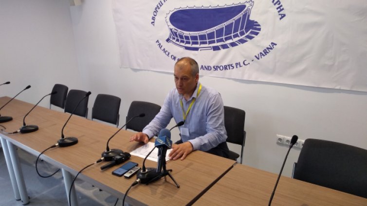 Членове на СИК във Варна отказват да обработват машинни протоколи за следващите избори