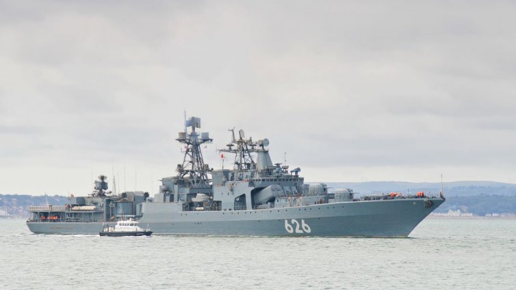 Руският военен флот проведе учение в Баренцово море
