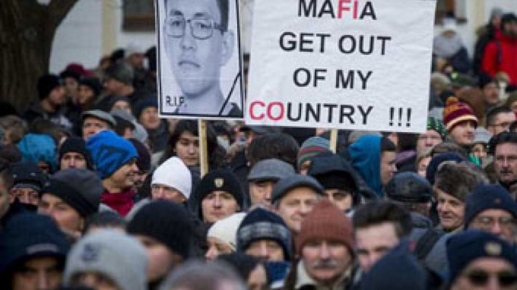 ЕК поиска Словакия да разясни съмненията за злоупотреби, разследвани от убития журналист