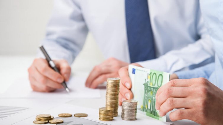 Прогнозират вълна от фалити на фирми през 2021 г.