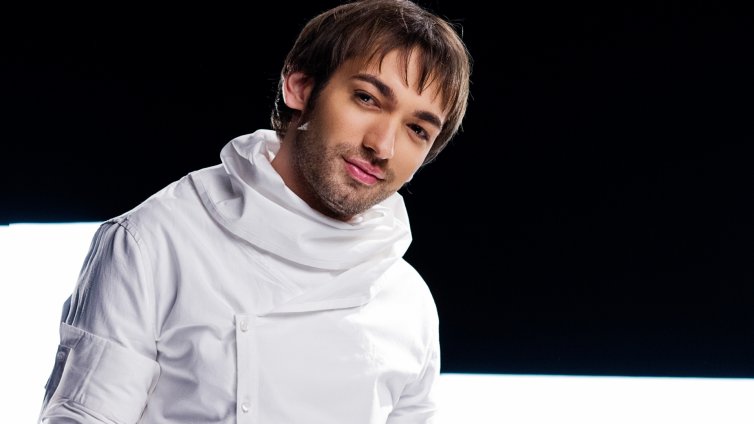 Дамян Попов: Трябва да се пее на български, въпреки че е по-трудно