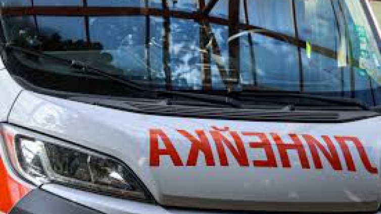 Майка и дете пострадаха при ПТП между три коли на пътя София-Варна 