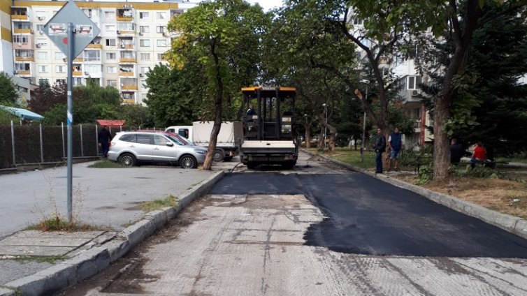 Състоянието на ул. "Вяра" във варненския район "Младост" е един от основните проблеми, който чака решение