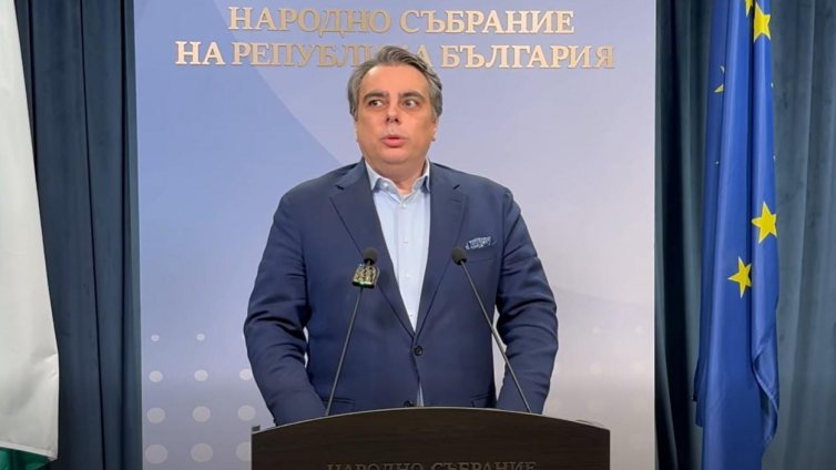 Асен Василев: Радев трябва да каже каква България вижда и как неговата партия иска да я изгради