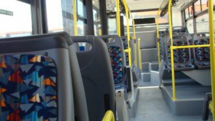 Пуснаха допълнителни автобуси към гробищата