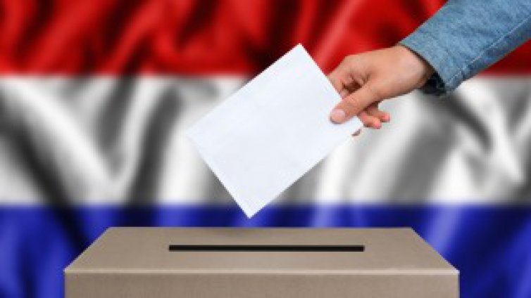 Холандците гласуват на парламентарни избори