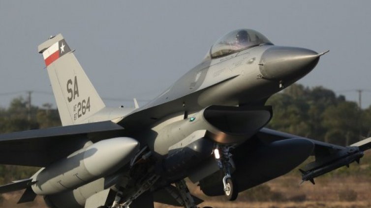 US конгресът одобри сделката за 8-те ни изтребителя F-16