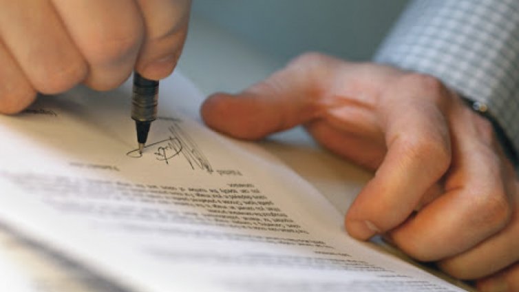 Нотариусите проверяват действителни ли са пълномощните