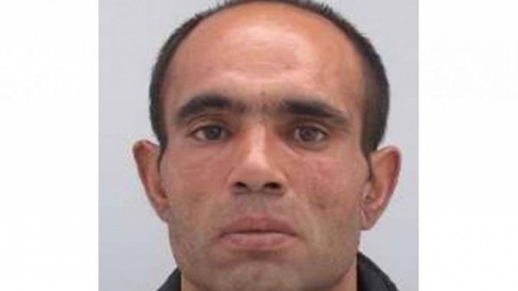 Виждали ли сте го? Полицията го търси за убийство