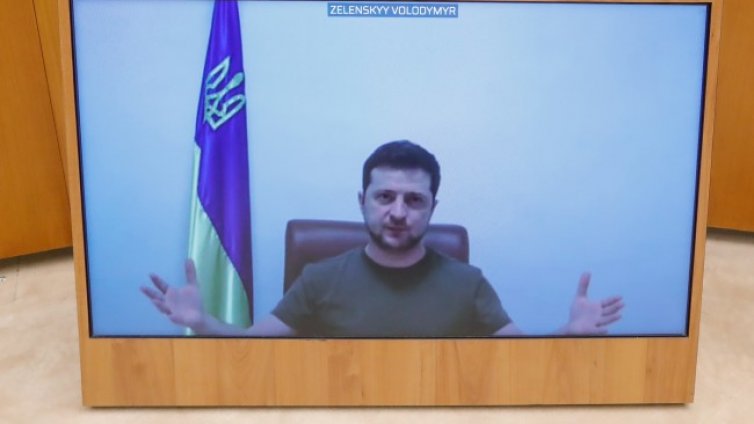 ЕК отлага първия транш от поредния заем за Украйна