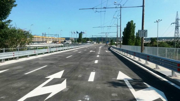 Отварят Аспаруховия мост утре по обяд