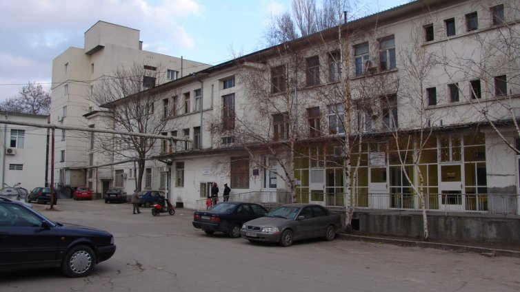 Във Варна: Увеличават се чревните инфекции, вадиха кърлежи на 40 човека