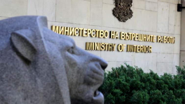 МВР ще връчи 341 нови автомобила на няколко областни дирекции