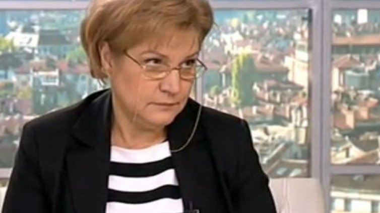 Менда Стоянова: Гаранция за пенсиите може да даде само държавата