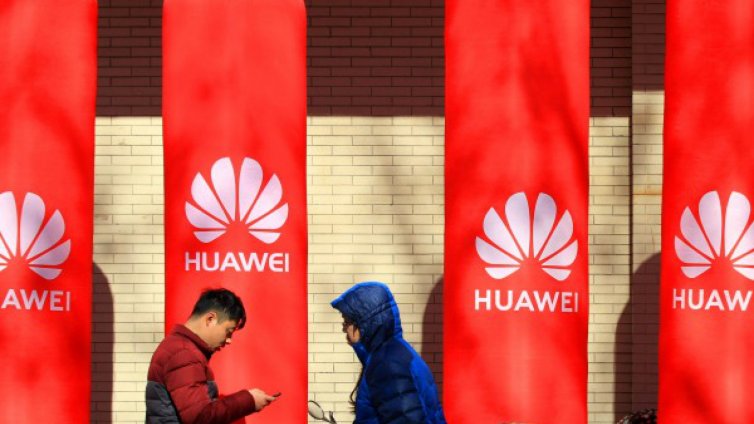 Huawei: САЩ подценяват силата ни!  