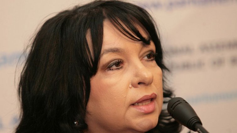 Петкова: ЕРП-тата са частни, нямаме отношение за продажбата на ЧЕЗ 