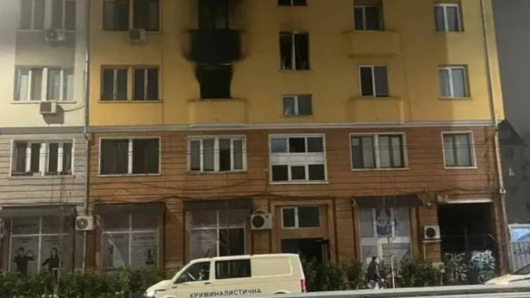 Стабилно е състоянието на двете деца, чиято майка загина при пожар в София
