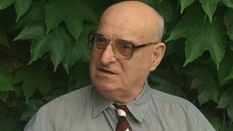 Почина режисьорът Вълчан Вълчанов