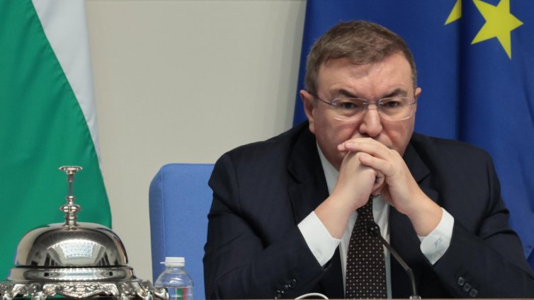 Костадин Ангелов: Без БСП ще има 16 предсрочни избори