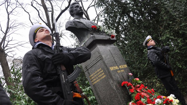 Варна се поклони пред паметта на Апостола(снимки)