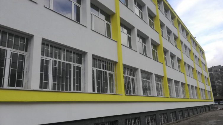 Държавата осигури пари за нов физкултурен салон на СУ "Найден Геров" във Варна