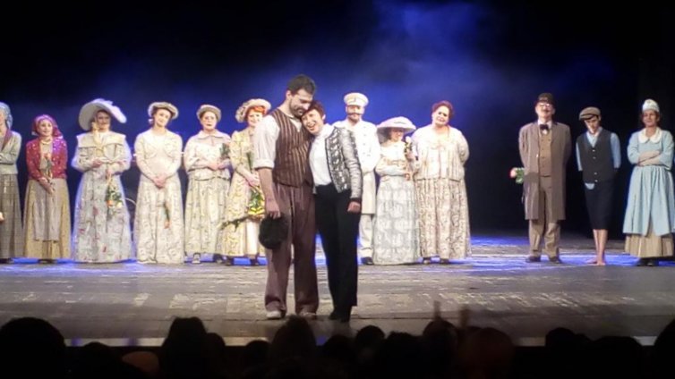 Училище „Гео Милев“ отпразнува годишнина с театър