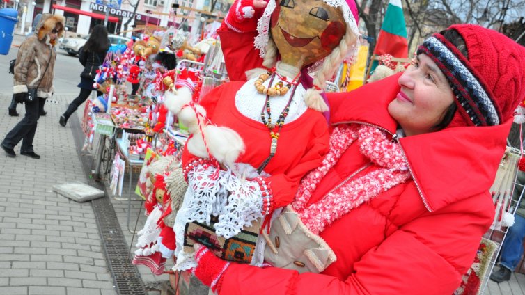 Мартеницата... или как целият китайски народ работи на полза роду болгарского