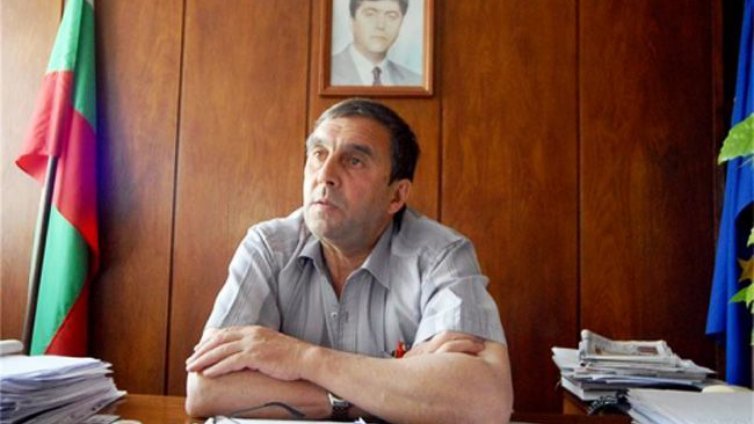 Възможно ли е да работиш 15 години като кмет без нито ден отпуск?