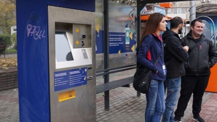 83 автобусни спирки във Варна вече имат Wi-Fi покритие
