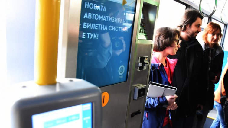Във Варна вече се продават електронни билети за градския транспорт