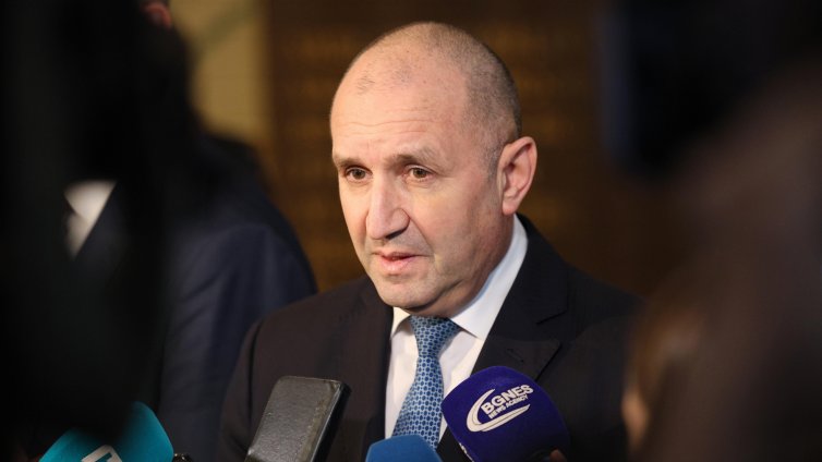 Румен Радев: Войната в Украйна не може да намери военно решение