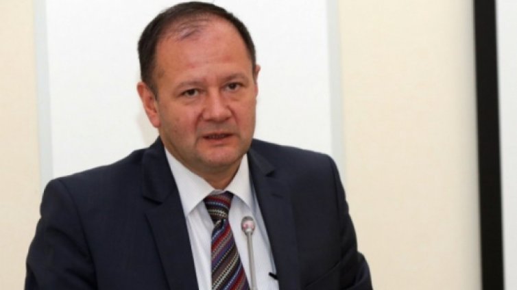 Да си представим живота в селата, призова Миков