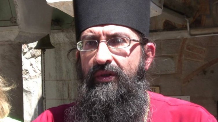 След сексскандал: Нов игумен пое Бачковския манастир  