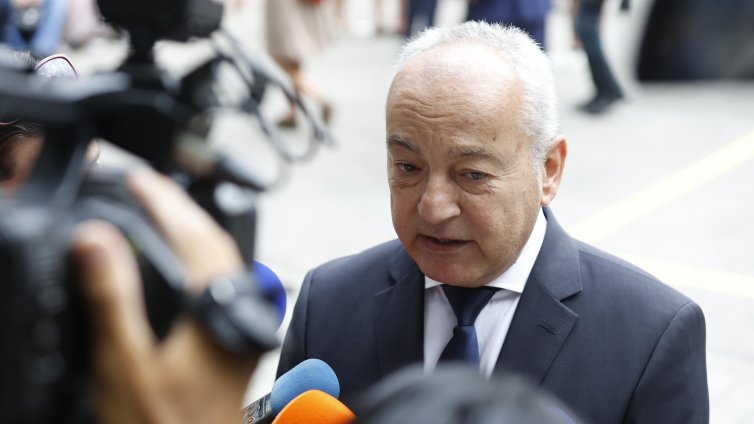 Гълъб Донев за Бюджет 2026 и МРЗ: Правителството работи по социален пакет за децата и семействата