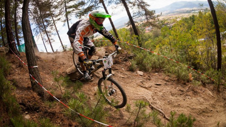 Спират движението от чешма „Свети Седмочисленици“ до "Перчемлията"