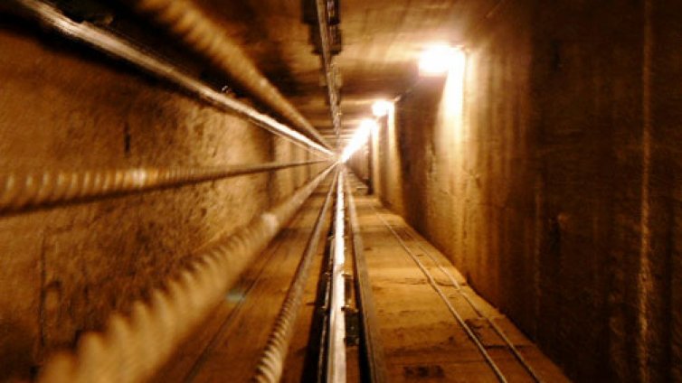 Експерти: Нов асансьор или двойна проверка след ремонт