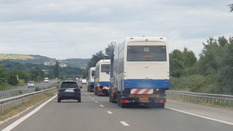 Първите 5 електробуси пристигнаха във Варна (СНИМКИ)