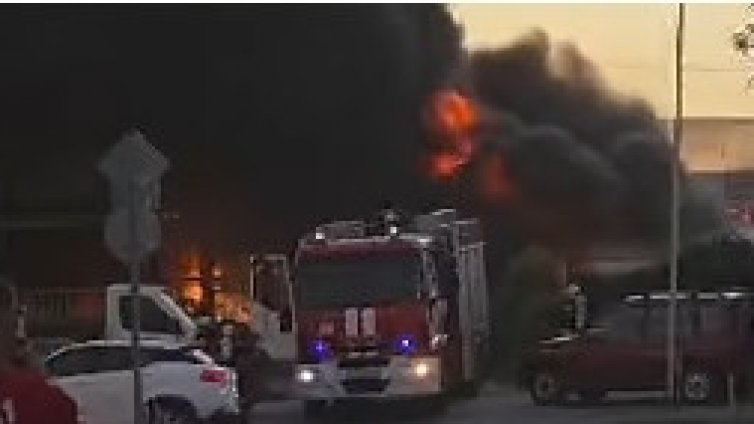 Има пострадал при пожара в автосервиз във Варна