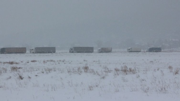 Огромна опашка на Дунав мост 2