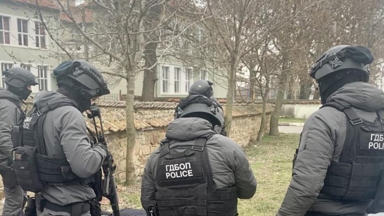 ГДБОП разби ОПГ за разпространение на дрога, управлявана от затвора